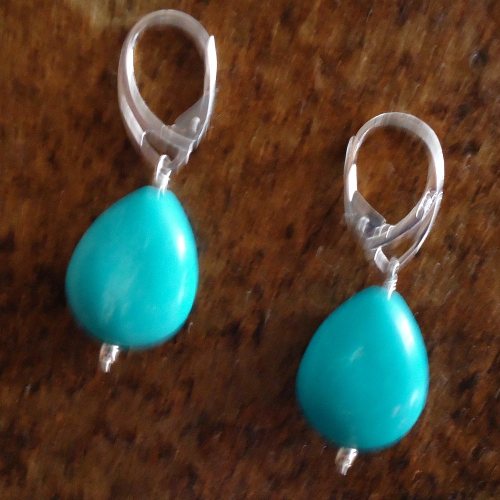 Turquoise stone lever back earring